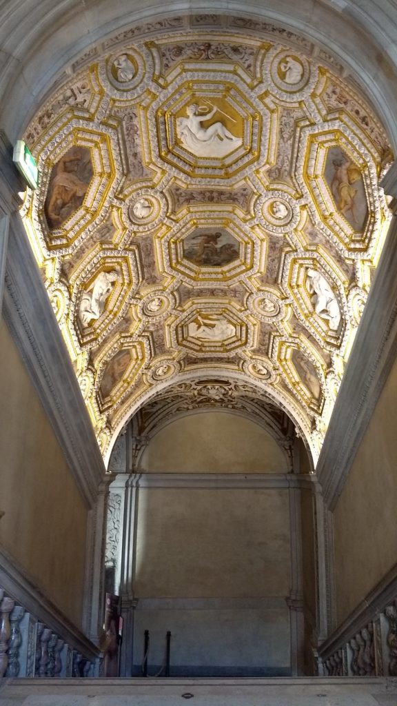 palais des doges stairwell ceiling